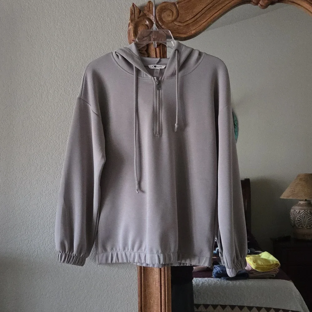 Cable & Gauge Sport Yummy Quarter Zip Up Gray Pullover - Picture 5 of 8